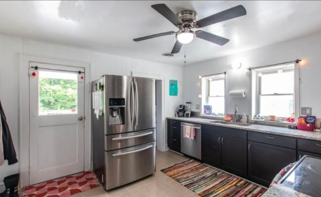 property at 1416 E Cedar St