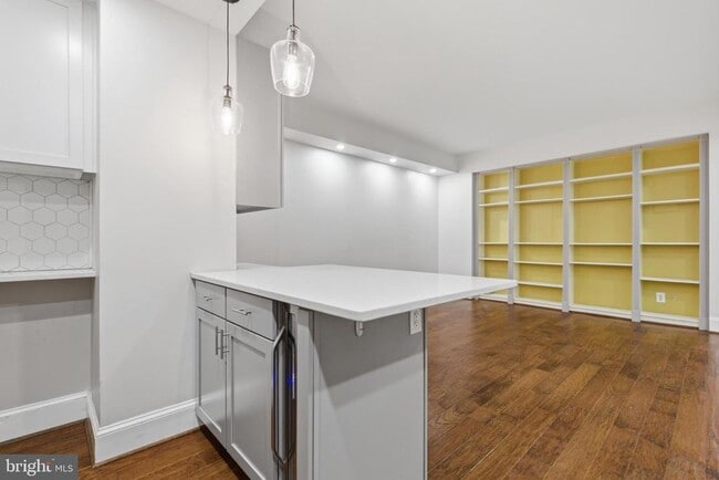 2127 California St NW in Washington, DC - Building Photo - Building Photo