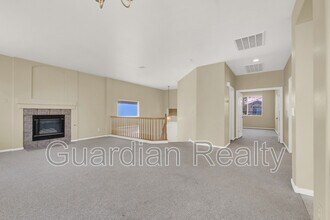 224 Emerald Vista Way in Las Vegas, NV - Building Photo - Building Photo