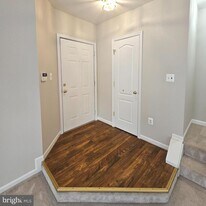 5098 English Terrace in Alexandria, VA - Building Photo