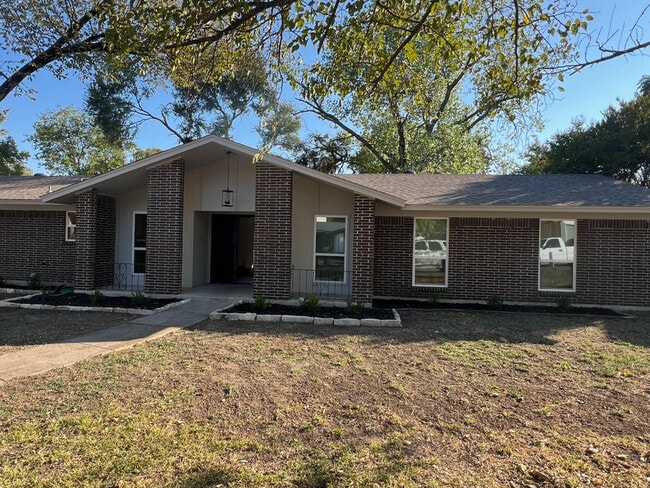 6 Eastvale Pl in Plano, TX - Building Photo - Building Photo