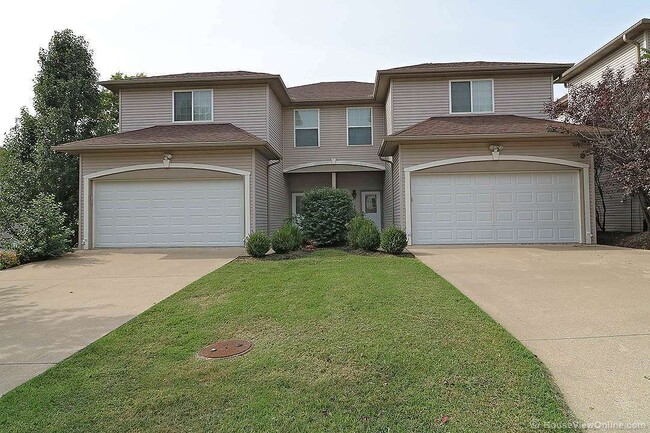 property at 1321-1323 Brookshire Rd