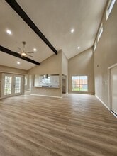 214 Oleander St in Lake Jackson, TX - Building Photo - Building Photo