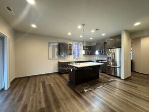 5181 Granger St in Bremerton, WA - Building Photo - Building Photo