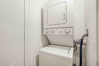 351 N Jefferson St in Chicago, IL - Foto de edificio - Building Photo