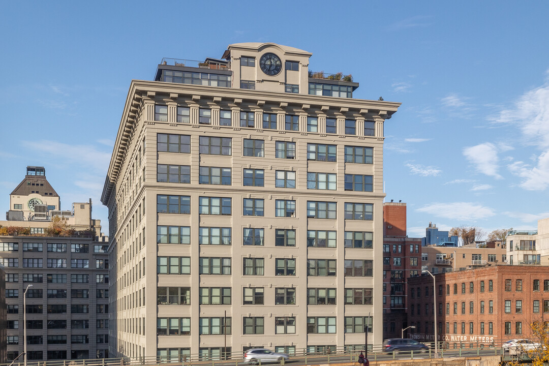 70 Washington St in Brooklyn, NY - Foto de edificio