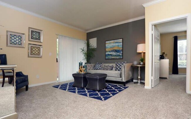 2101 N Haskell Ave. in Dallas, TX - Building Photo - Building Photo