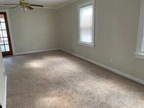 180 Hamilton Dr, Unit Lower in Buffalo, NY - Building Photo - Building Photo