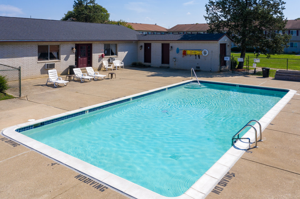 Canton Garden Apartments in Canton, MI