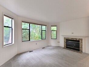 4071 220th Pl SE, Unit # 1039 in Issaquah, WA - Building Photo - Building Photo