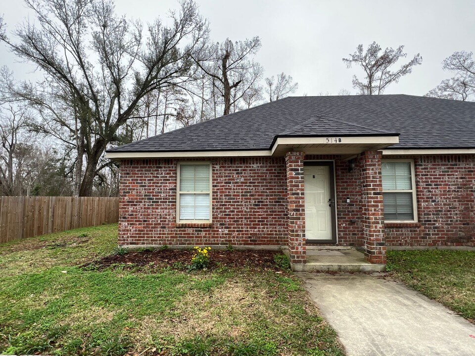 514 Idlewild Dr in Houma, LA - Building Photo