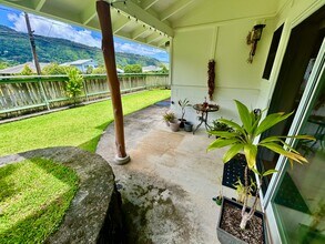 3386 Manoa Rd in Honolulu, HI - Building Photo - Building Photo