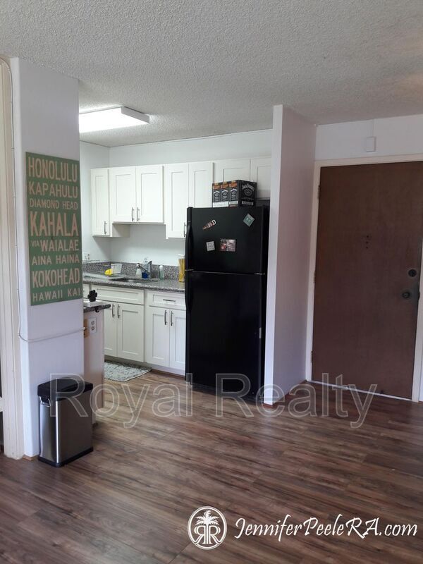 775 Kinalau Pl in Honolulu, HI - Building Photo - Building Photo