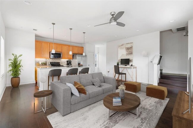 2305 Coronado St in Austin, TX - Foto de edificio - Building Photo