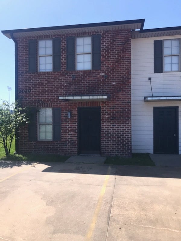 property at 2020 Southwood Dr