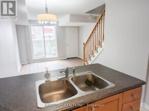 65 Turntable Crescent in Toronto, ON - Building Photo - Building Photo