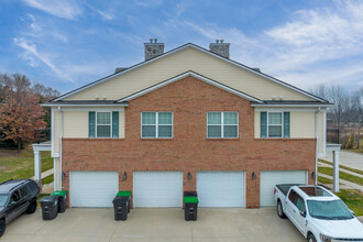 Northstone Village in Taylor, MI - Foto de edificio - Building Photo