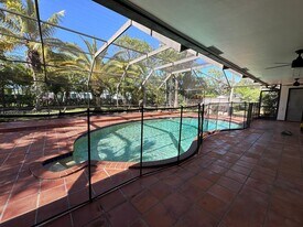 7625 SW 180th Terrace in Palmetto Bay, FL - Building Photo