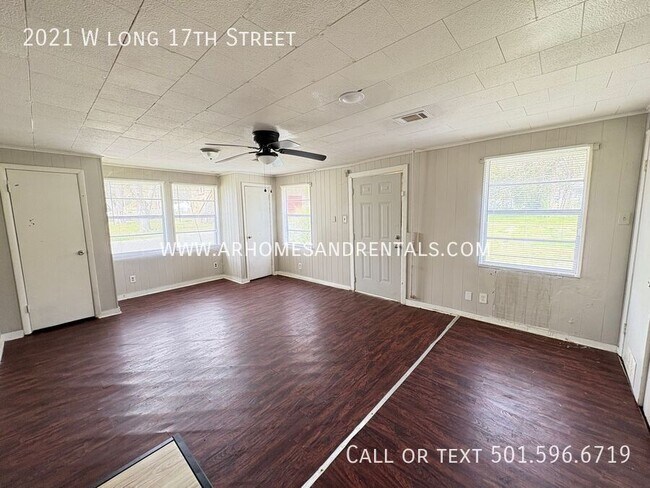 2021 W Long 17th St in North Little Rock, AR - Building Photo - Building Photo