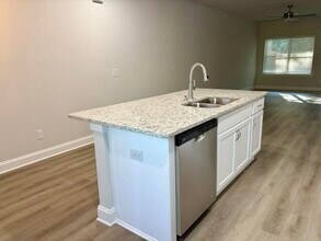 651 Caroline Ct in North Augusta, SC - Building Photo - Building Photo