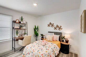 Dawson in Orlando, FL - Building Photo - Building Photo