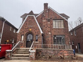 17606 Roselawn St in Detroit, MI - Building Photo