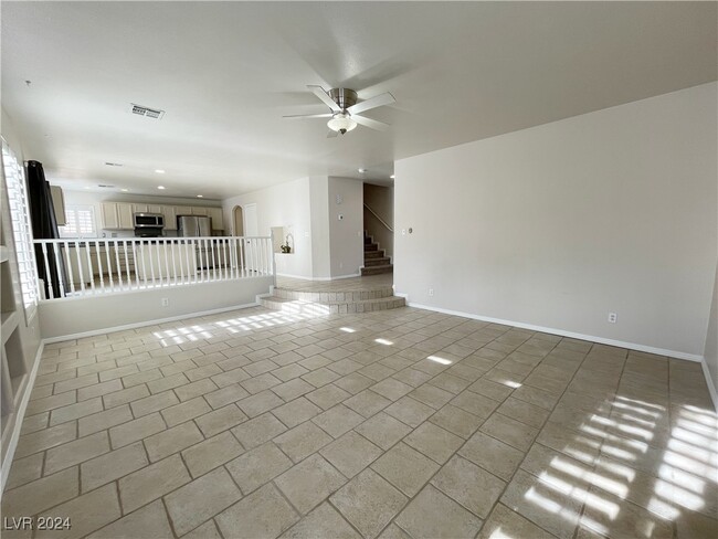 913 Dancing Rain Ct in Las Vegas, NV - Building Photo - Building Photo