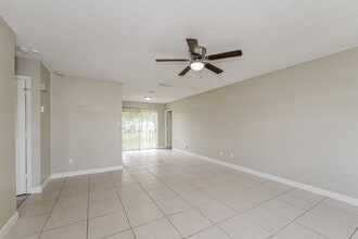 4673 SW Monaco St in Port St. Lucie, FL - Building Photo - Building Photo