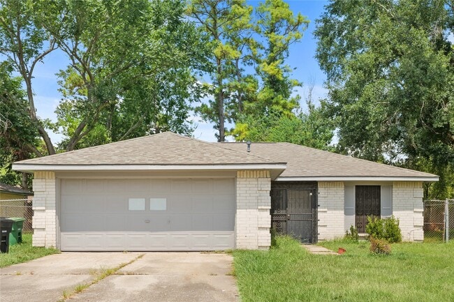 property at 7111 Pinehook Ln