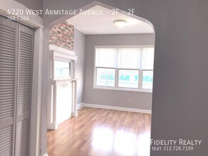 4220 W Armitage Ave in Chicago, IL - Building Photo - Building Photo