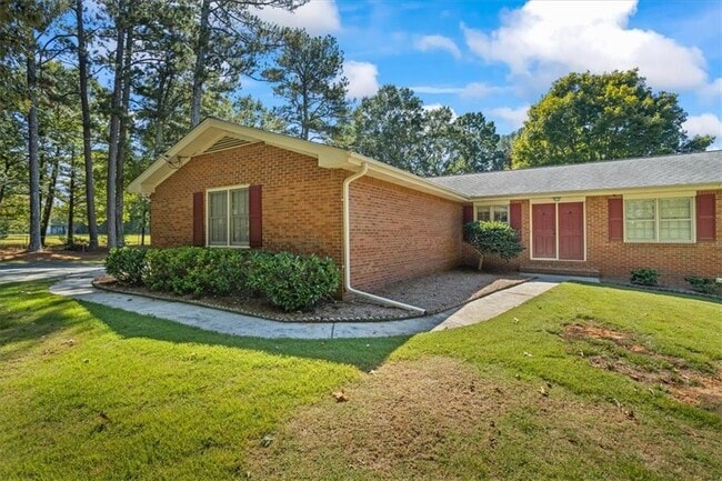 3929 Lenora Church Rd in Snellville, GA - Building Photo - Building Photo