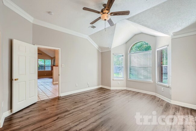 4831 Preston Trail Ln in Pasadena, TX - Building Photo - Building Photo