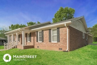 5815 Mallard Dr S in Charlotte, NC - Foto de edificio - Building Photo