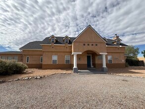 8612 Eagle Rock Ave NE in Albuquerque, NM - Building Photo - Building Photo