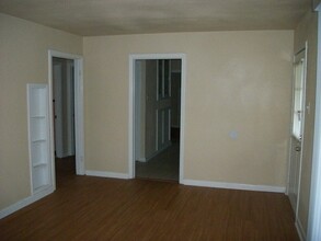 268 Readwell Dr in San Antonio, TX - Building Photo - Building Photo