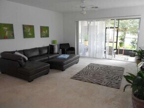 1180 Peralta Ct in Sanford, FL - Foto de edificio - Building Photo