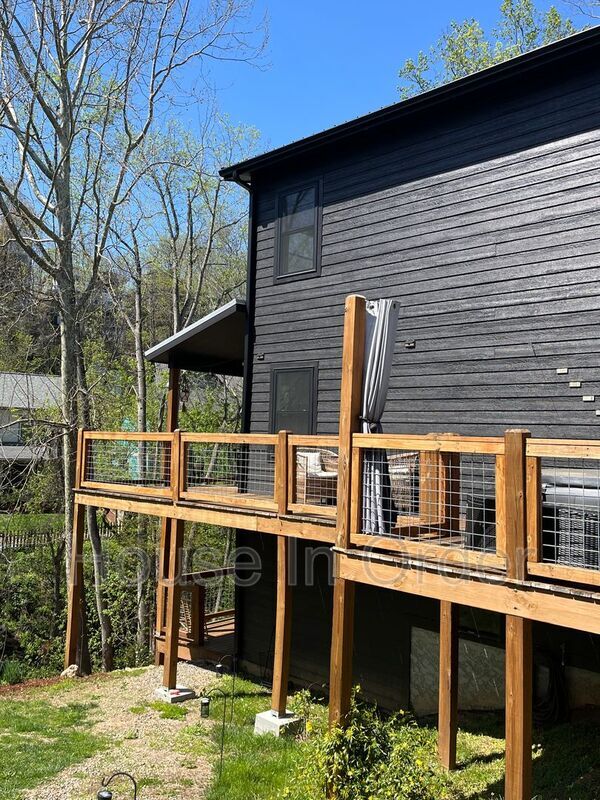 158 Simcoe St in Asheville, NC - Building Photo - Building Photo