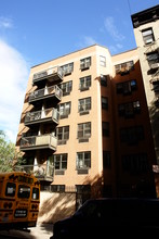 337 W 43rd St in New York, NY - Building Photo - Building Photo