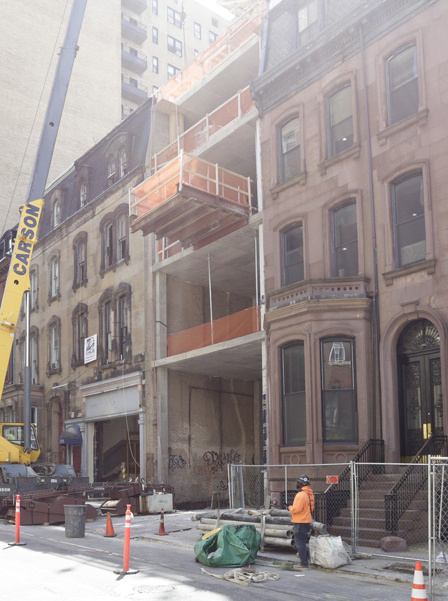 2110 Walnut St in Philadelphia, PA - Building Photo - Building Photo