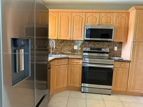 3892 Coral Tree Cir in Coconut Creek, FL - Building Photo - Building Photo