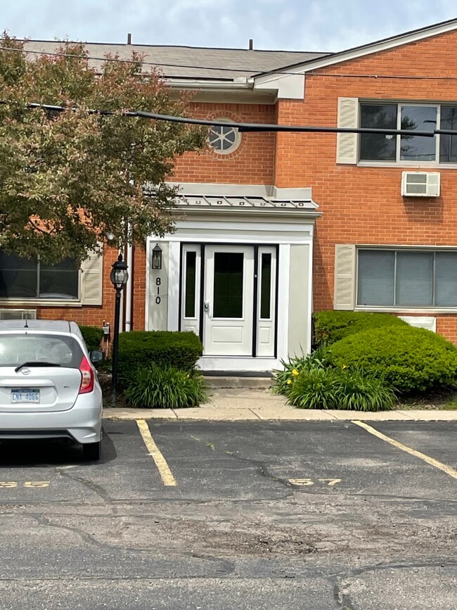 property at 810 Plate St
