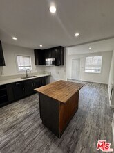1513 W 58th Pl in Los Angeles, CA - Building Photo - Building Photo