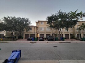2636 SW 81st Terrace in Miramar, FL - Building Photo