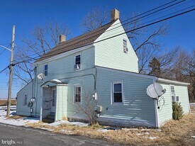 76 Chestnut St in Leipsic, DE - Building Photo