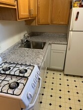 1224 Vilas Ave, Unit 2 in Madison, WI - Foto de edificio - Building Photo