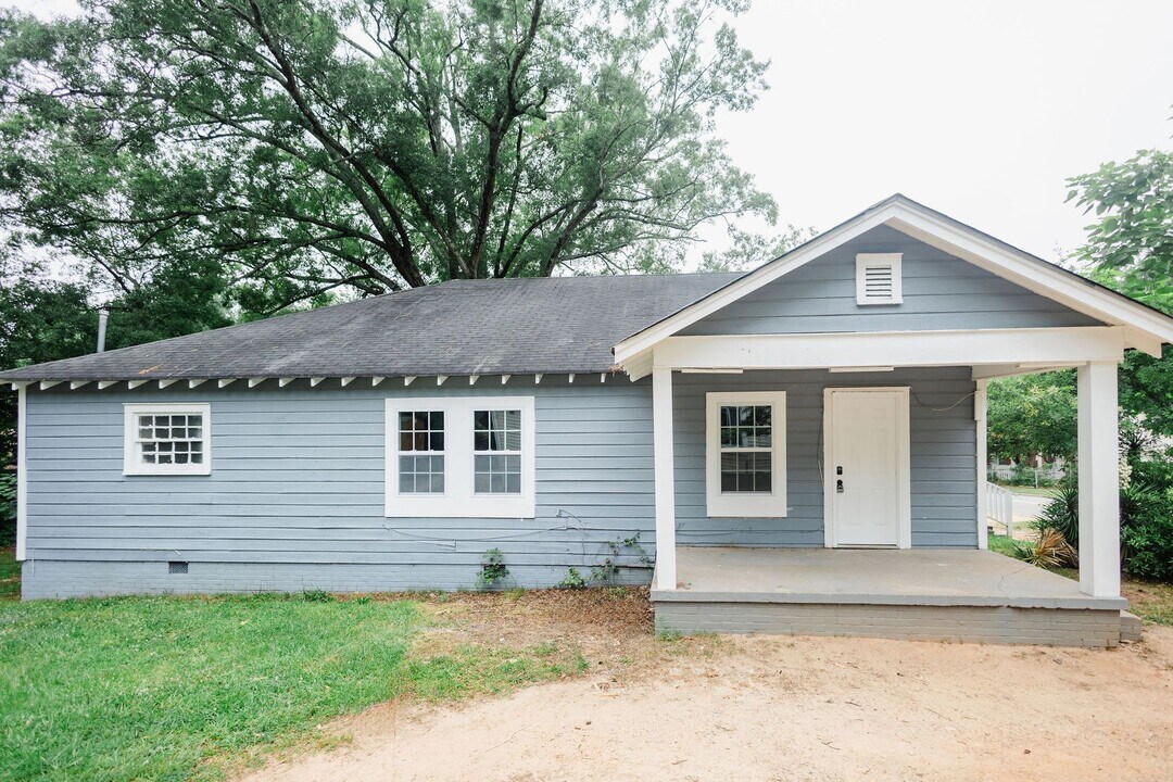 826 Ray St-Unit -826 in Griffin, GA - Building Photo