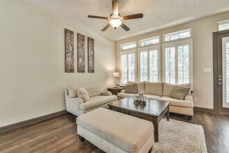 19 Aventura Pl in Spring, TX - Building Photo - Building Photo