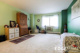 131 Coolidge Ave, Unit 2 in Watertown, MA - Building Photo - Building Photo