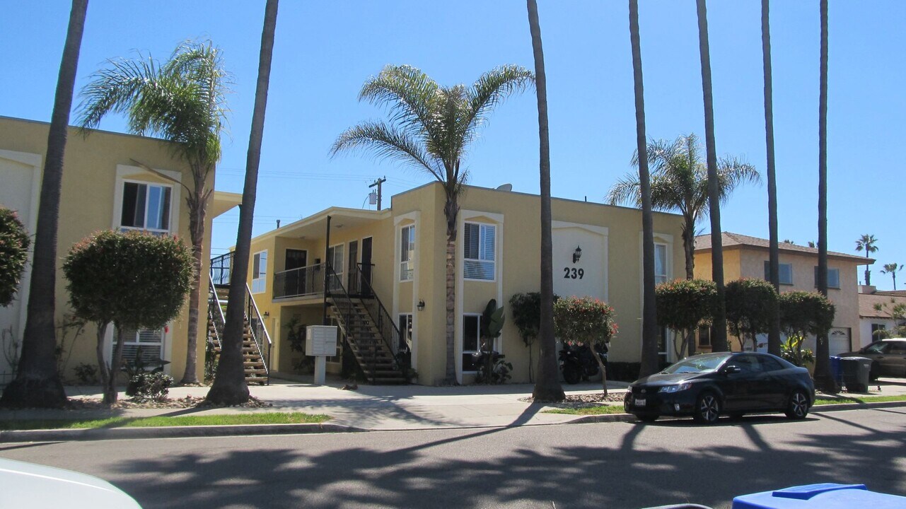 243 11th St in Imperial Beach, CA - Building Photo