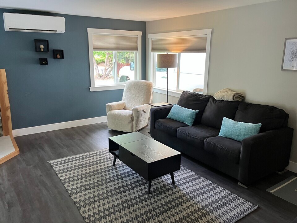 20409 Trap Ct in Bend, OR - Building Photo